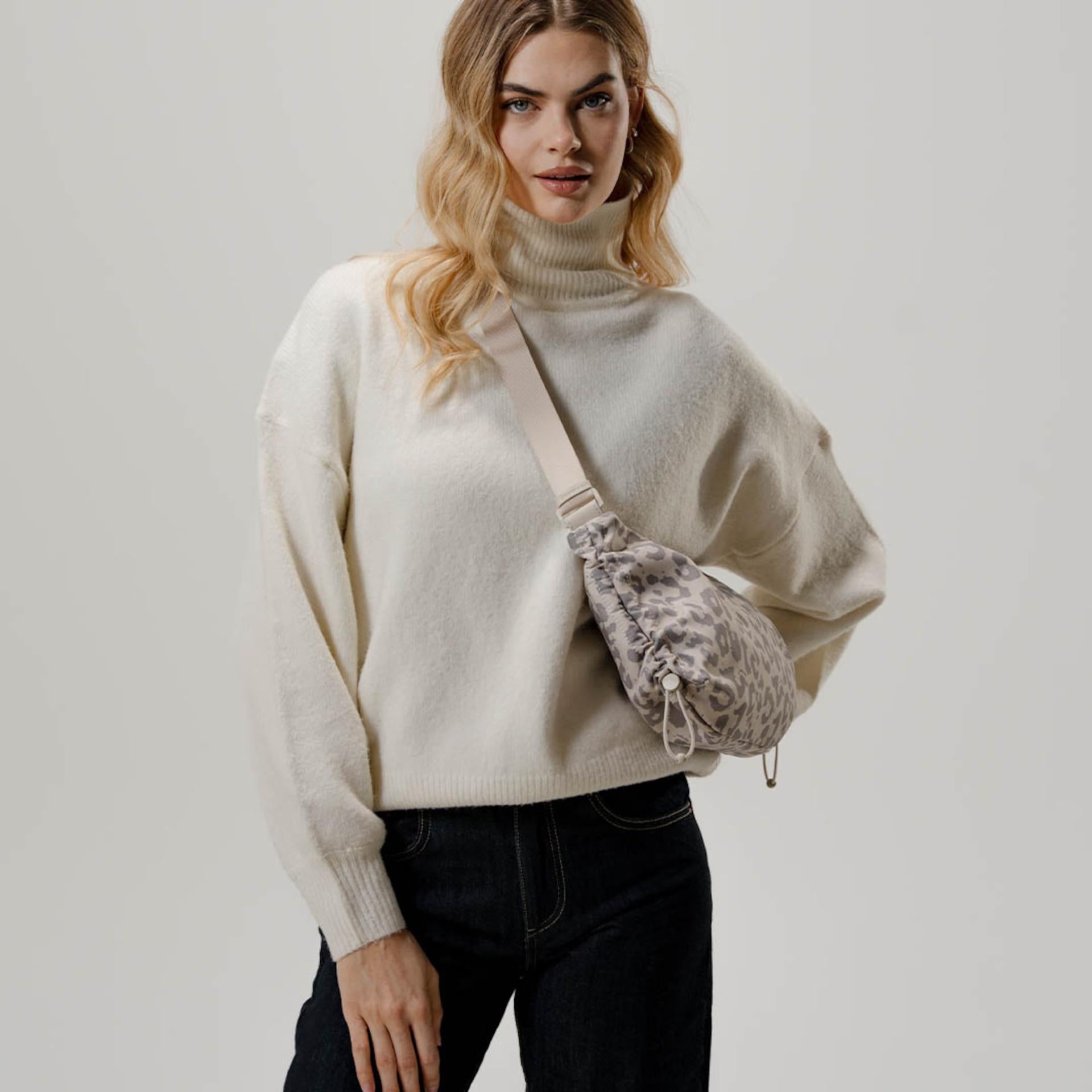 Kapten and Son Umhängetasche Skara Smal Leo sadstone