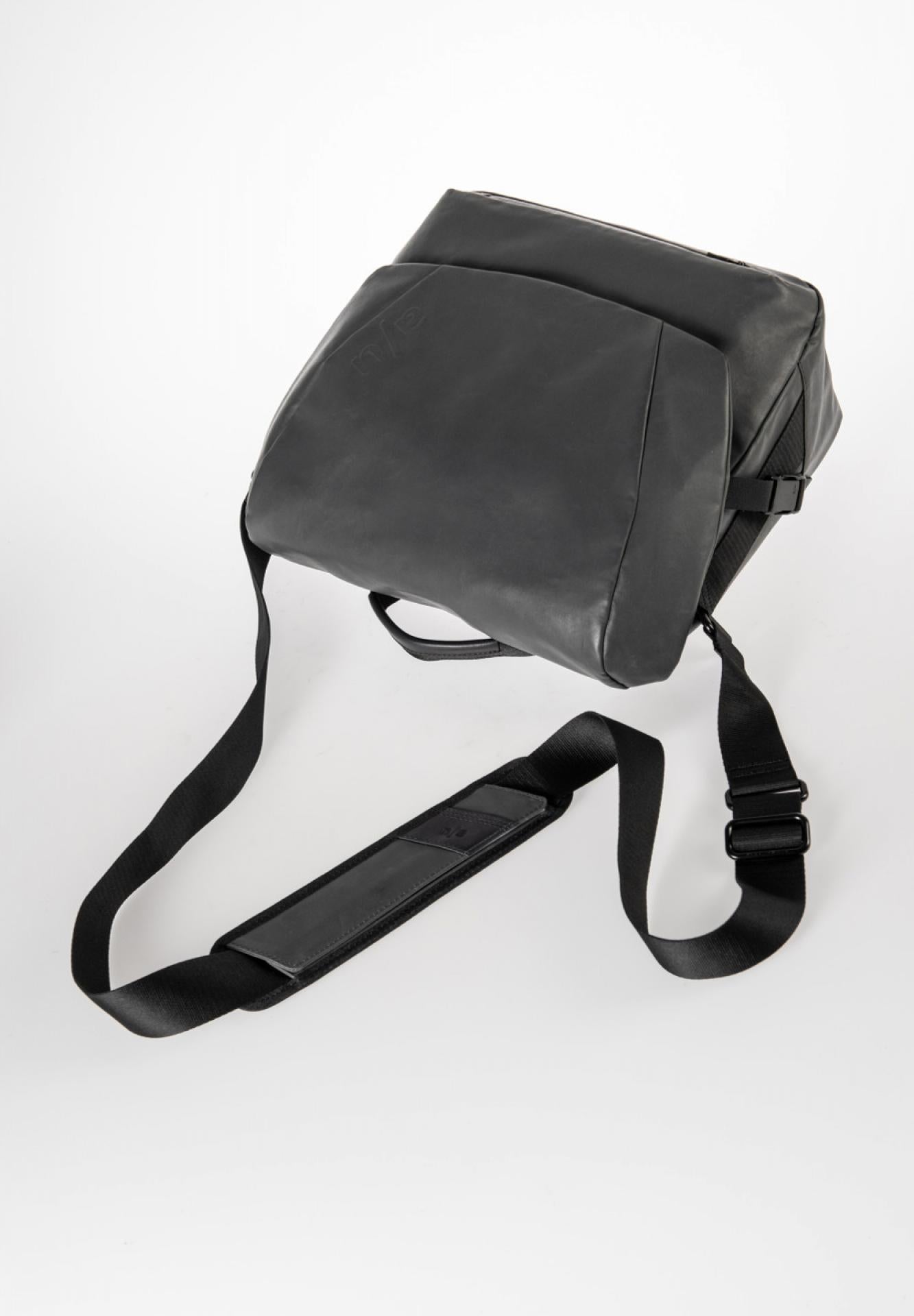 Aunts & Uncles Yamakuni RE Messenger Bag Umhängetasche - Variante: volcanic ash