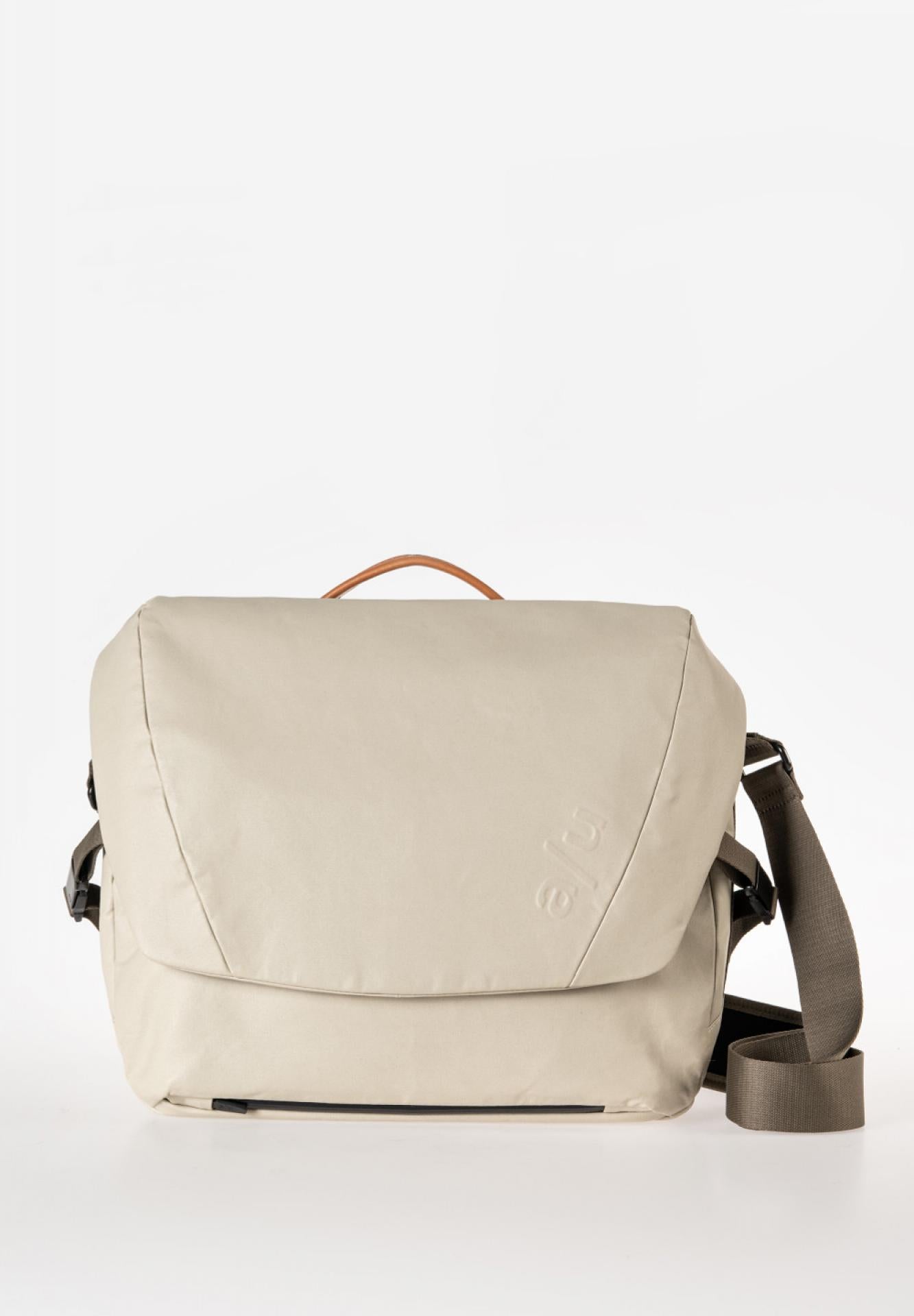 Aunts & Uncles Yamakuni RE Messenger Bag Umhängetasche - Variante: dust