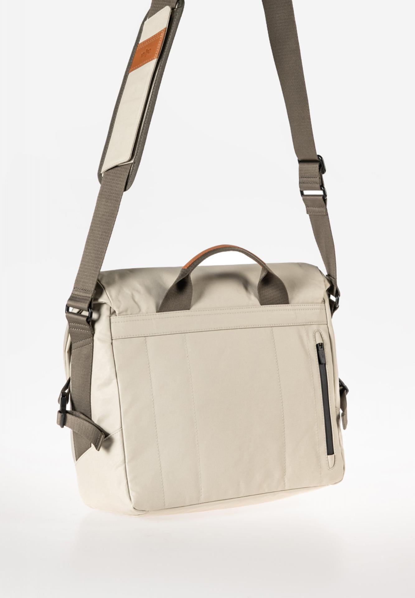 Aunts & Uncles Yamakuni RE Messenger Bag Umhängetasche - Variante: dust