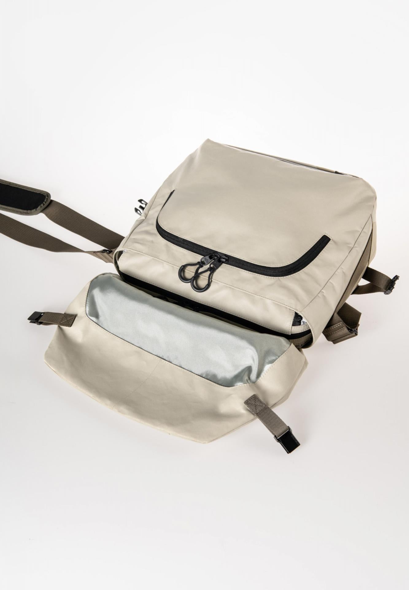 Aunts & Uncles Yamakuni RE Messenger Bag Umhängetasche - Variante: dust