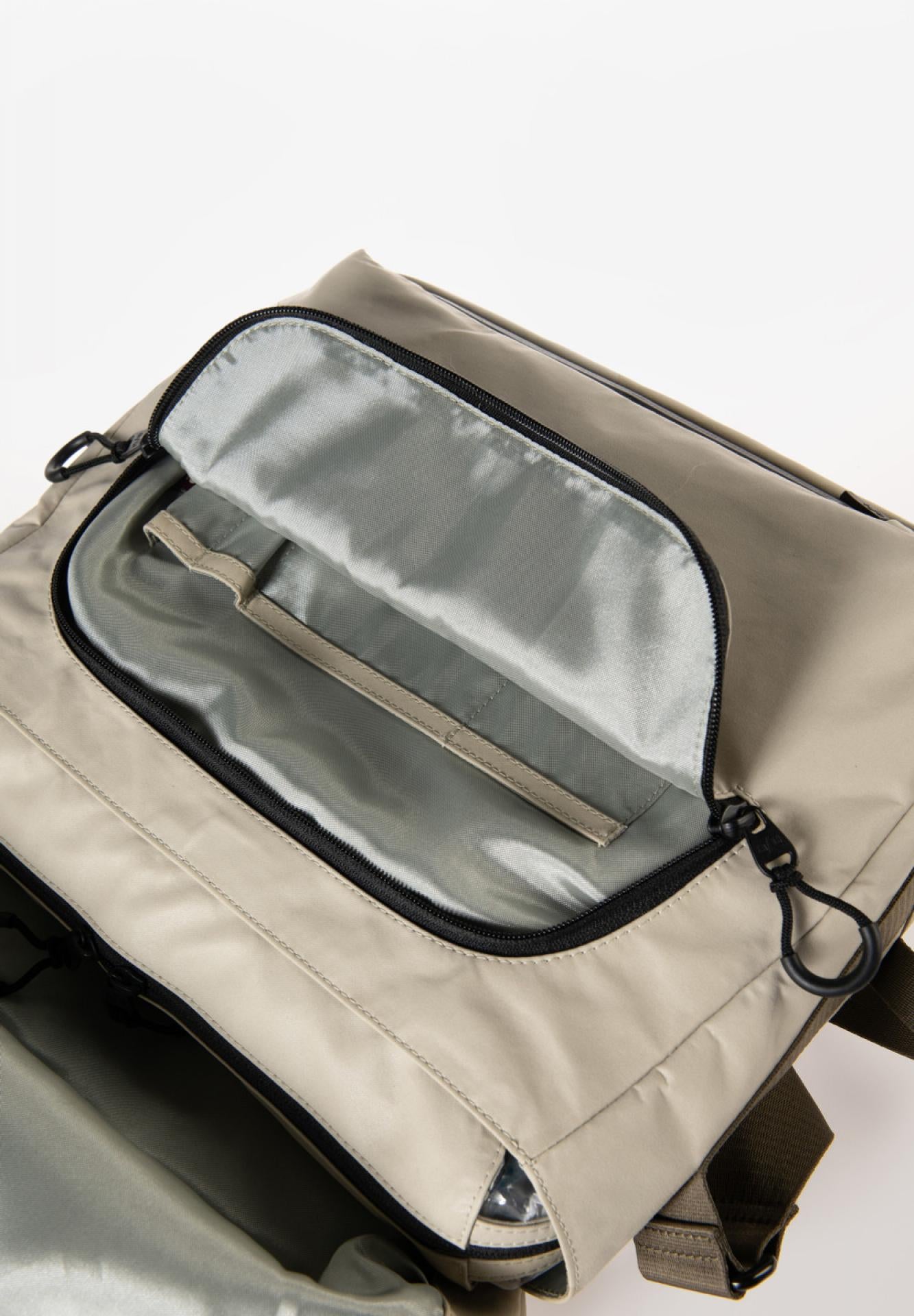 Aunts & Uncles Yamakuni RE Messenger Bag Umhängetasche - Variante: dust