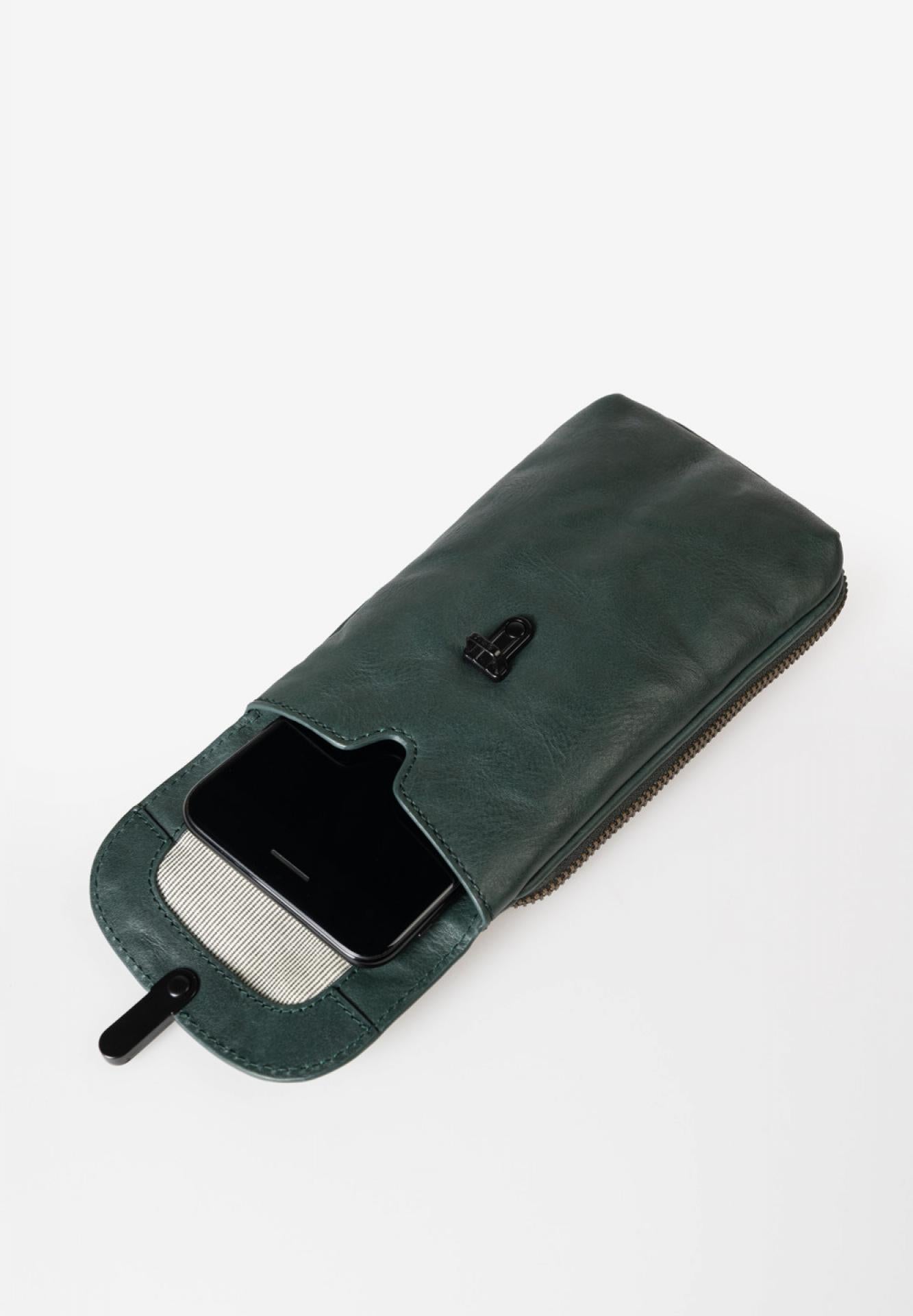 Aunts & Uncles Mrs. Lemon Twist Phonebag deep teal