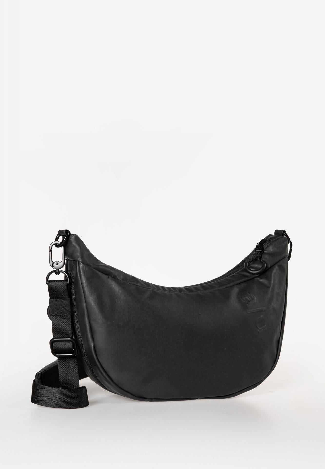 Aunts & Uncles Yoshii RE Halfmoon Bag Schwarz