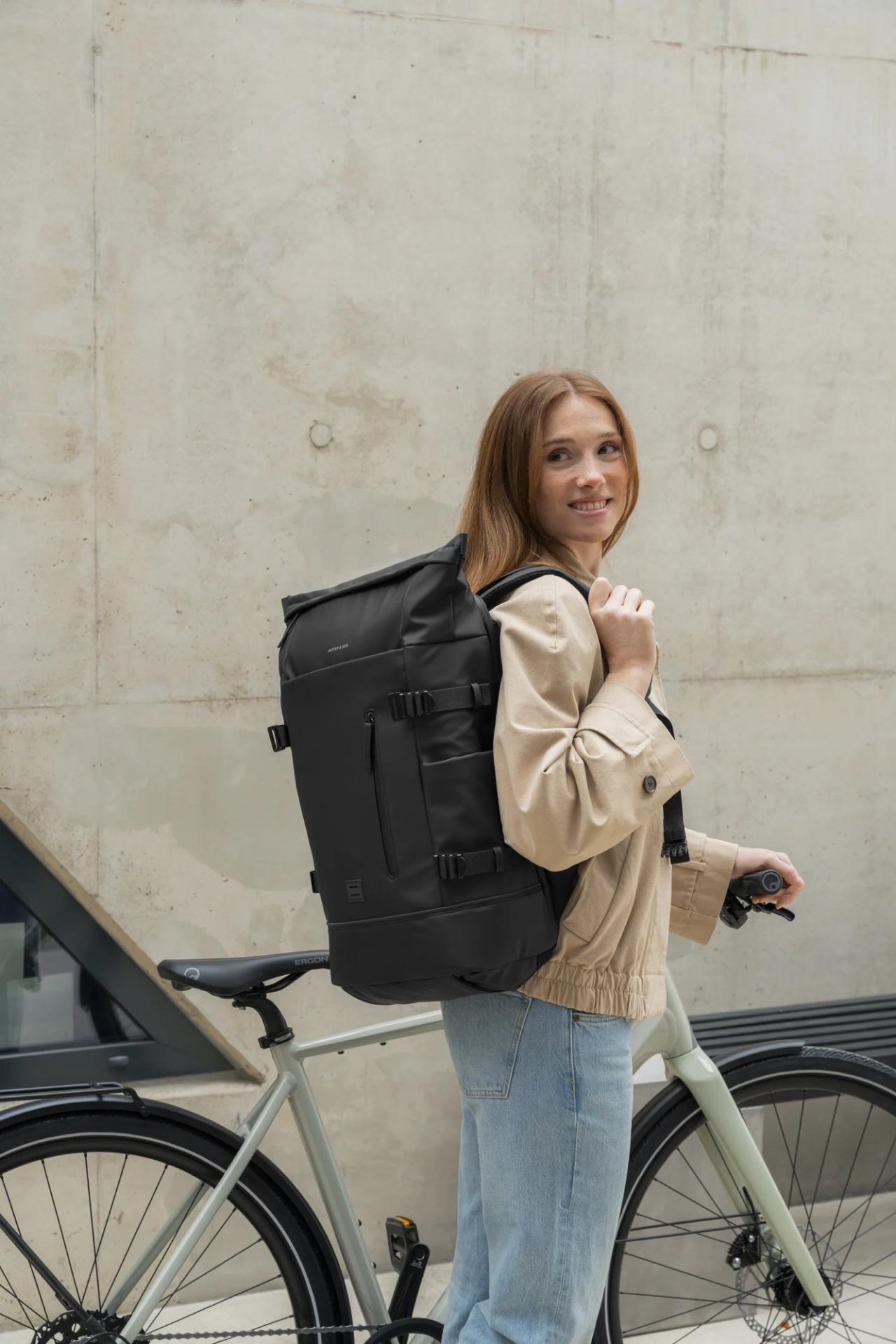 Kapten & Son Helsinki Pro Bike Backpack All Black