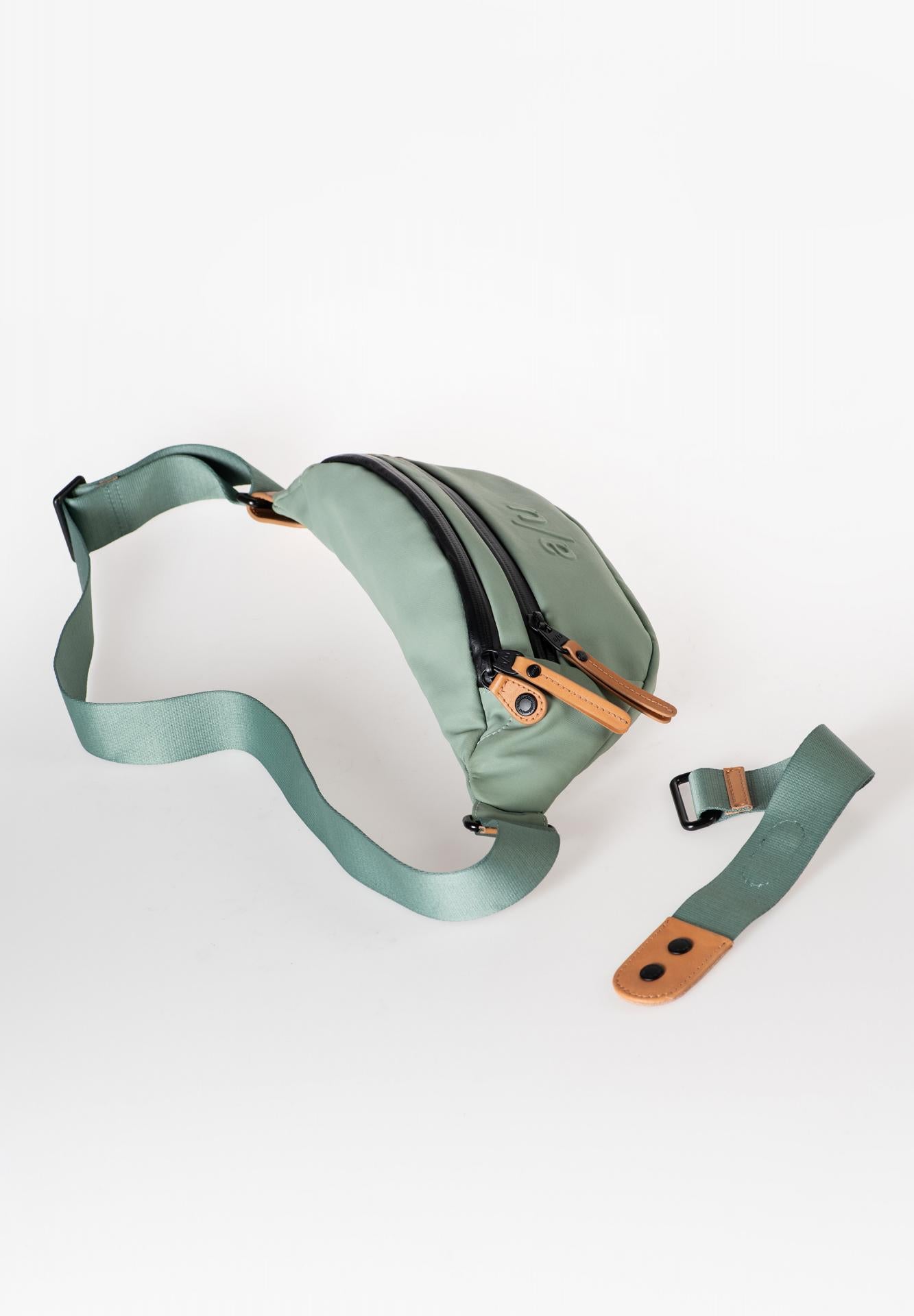 Aunts & Uncles Ichikawa Gürteltasche sage green