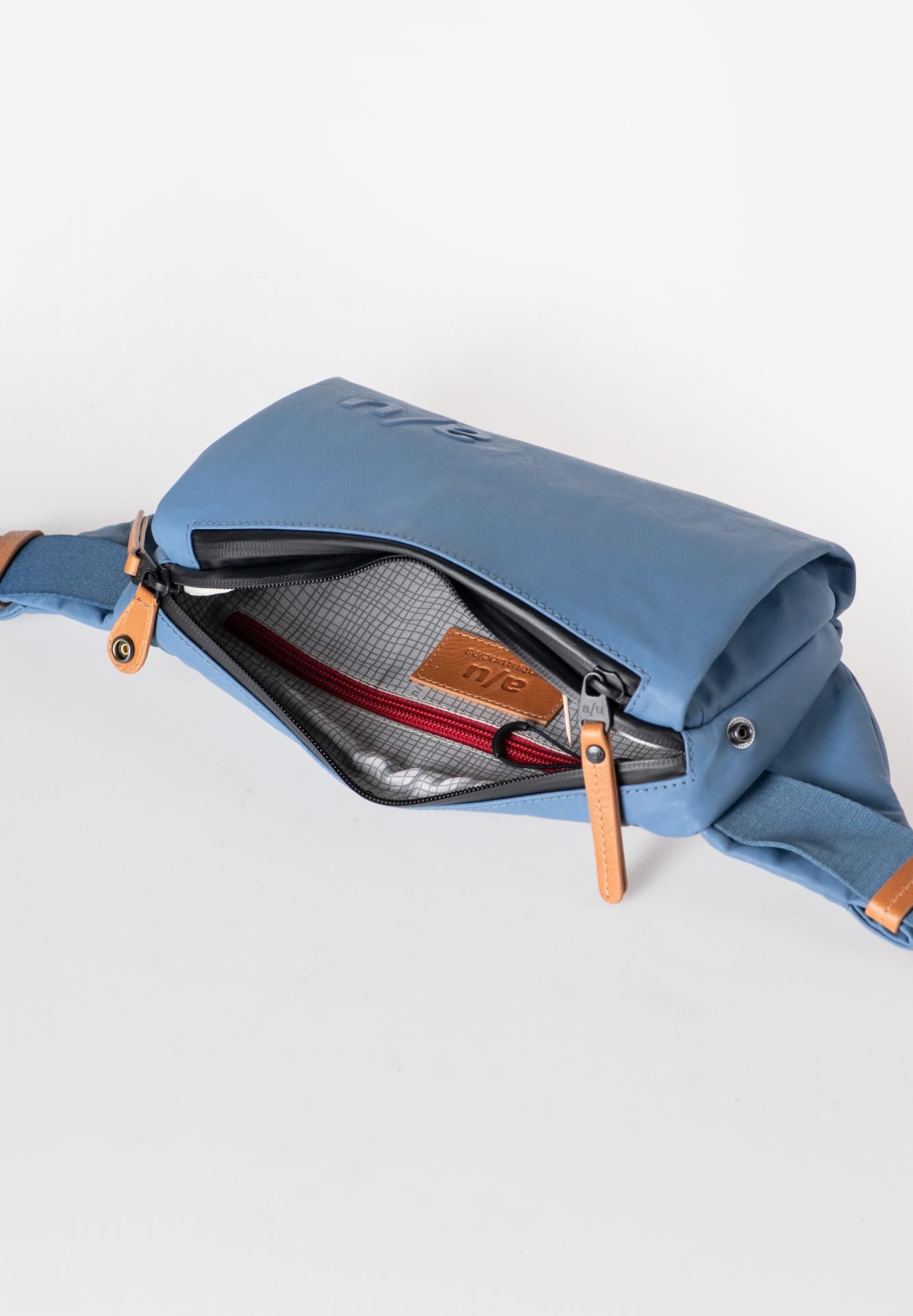 Aunts & Uncles Himeji Gürteltasche blue jeans