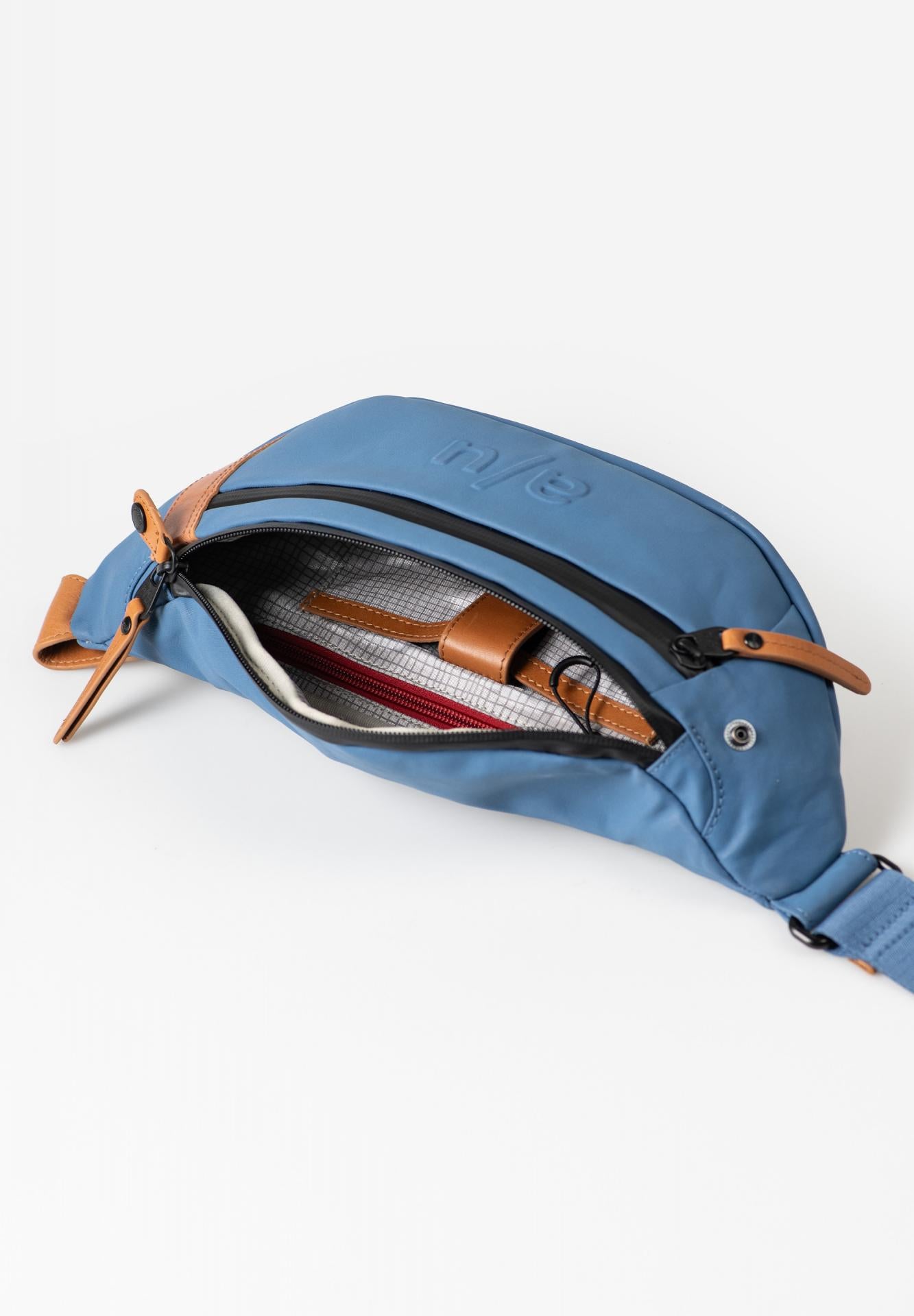 Aunts & Uncles Ichikawa Gürteltasche blue jeans