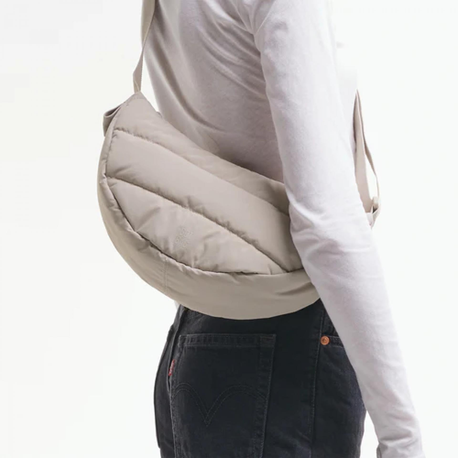 Got Bag PUFFER MOON BAG SMALL Monochrome Scallop