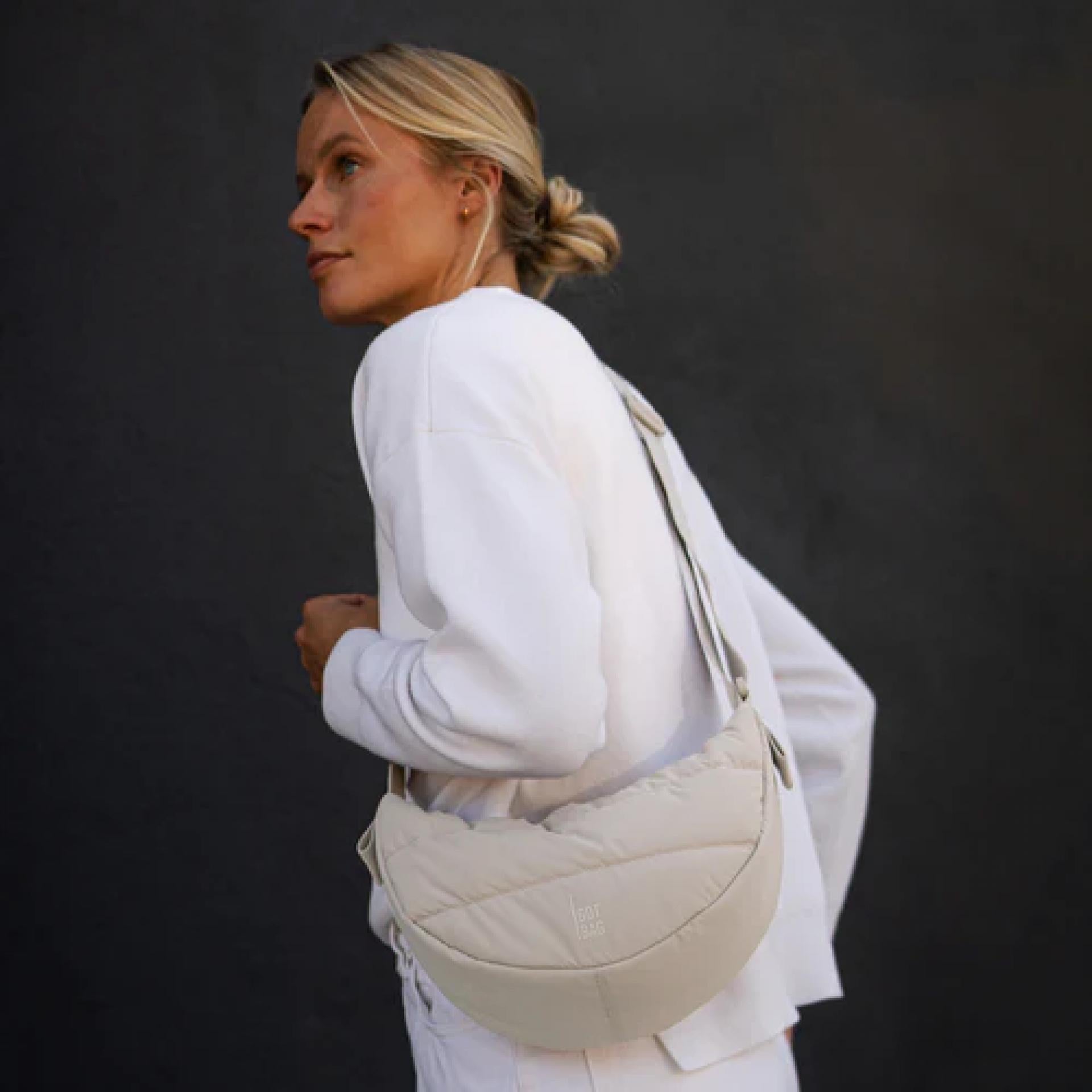 Got Bag PUFFER MOON BAG SMALL Monochrome Scallop