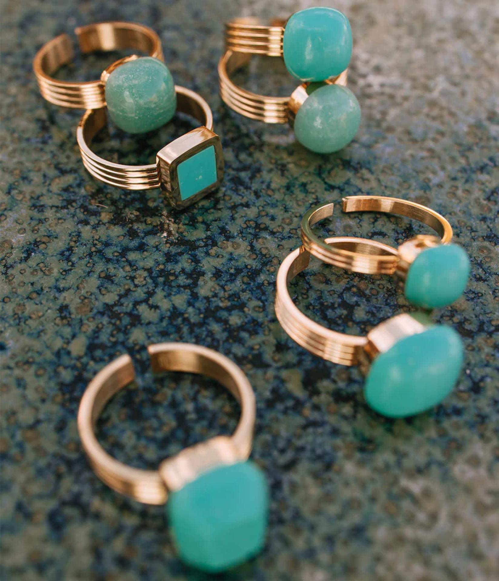 Zag Bijoux Ring Siegel gold mit schwarzem Onyx Stein