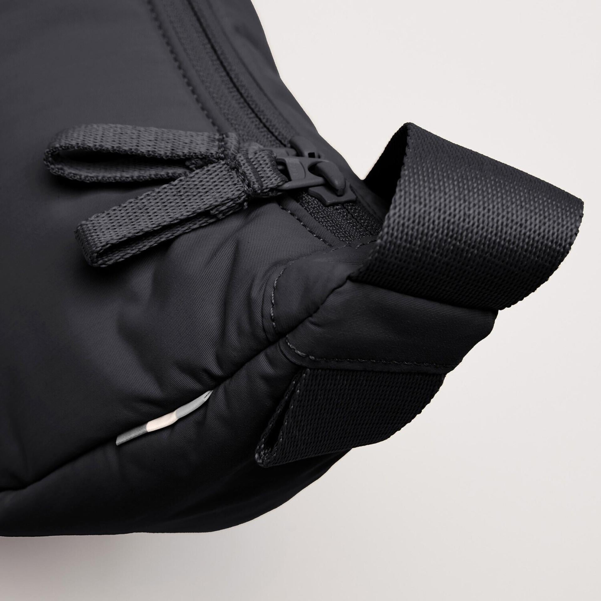 Got Bag Cloud Moon Bag Monochrome black 4 Liter Volumen