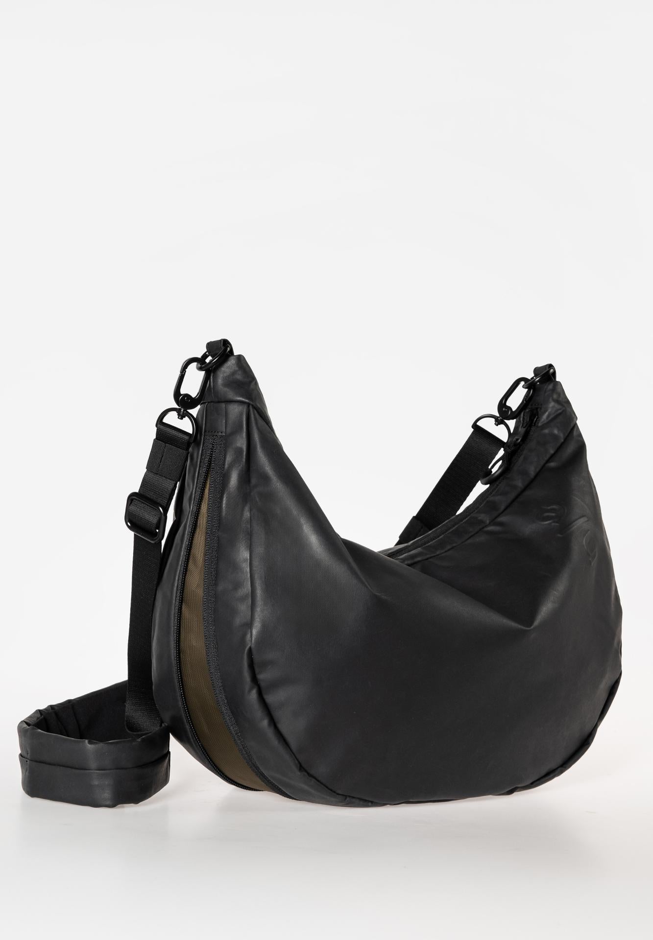 Aunts & Uncles Koyoshi RE Halfmoonbag black