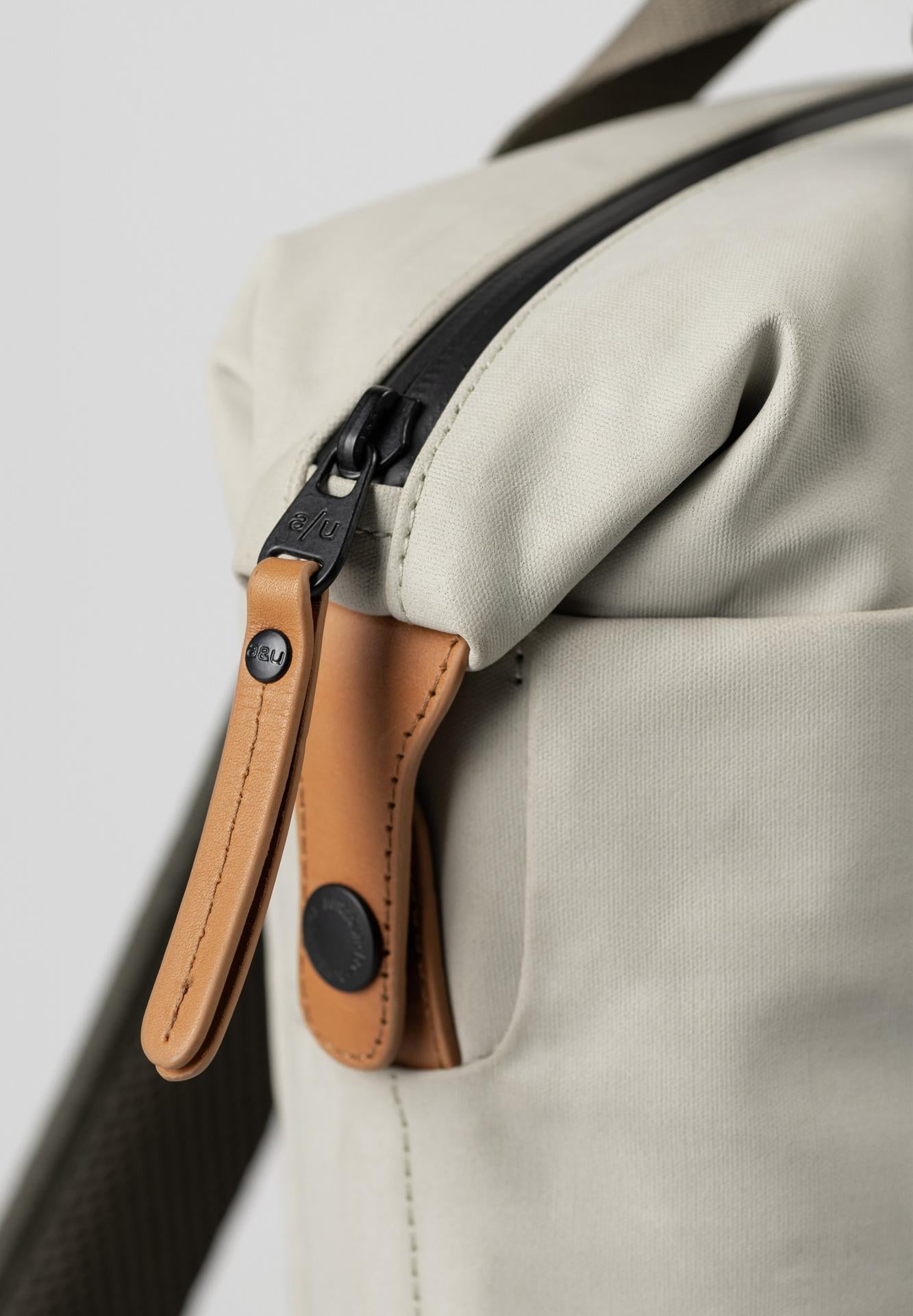 Aunts & Uncles Yaizu Rucksack dust