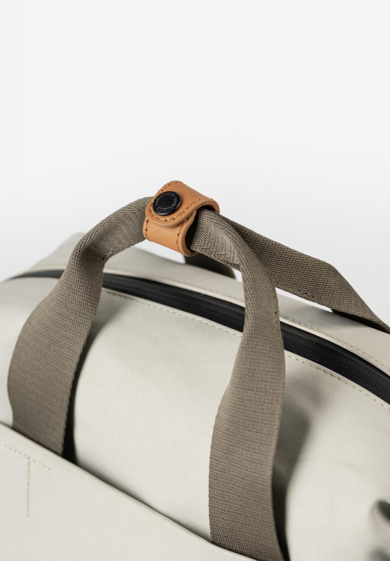 Aunts & Uncles Yaizu Rucksack dust