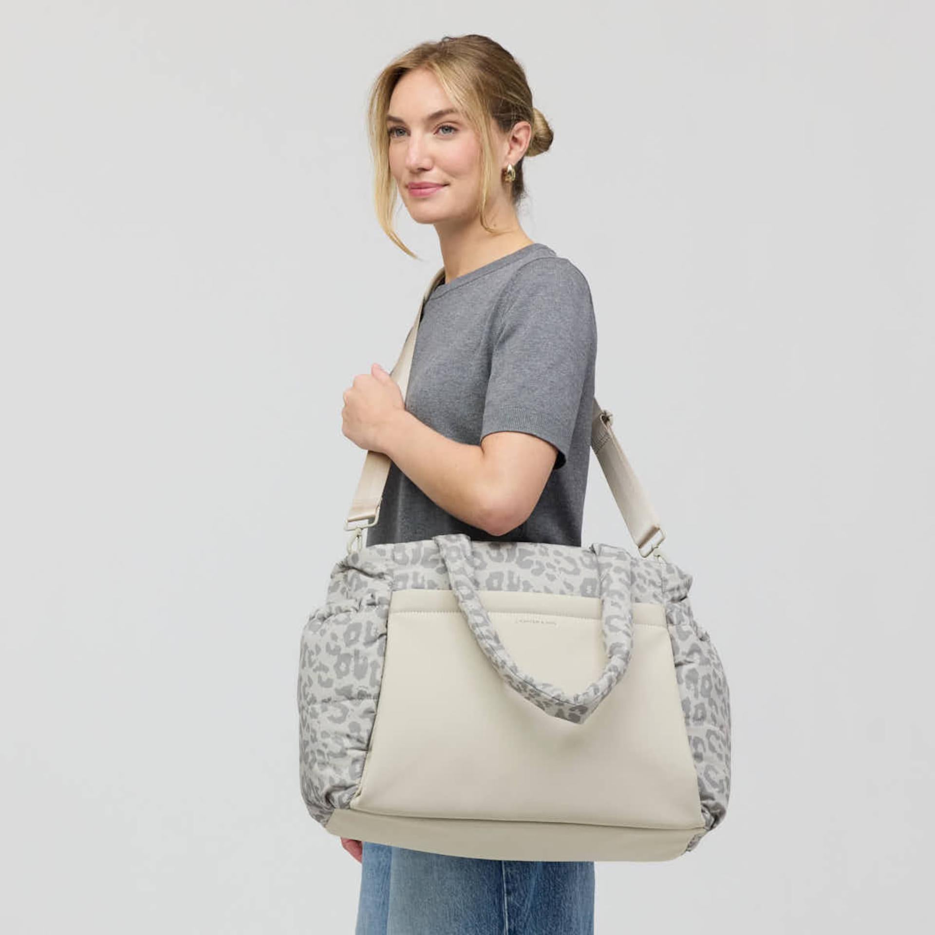 Kapten & Son Hellvi Cloud  Large Leo Sandstone