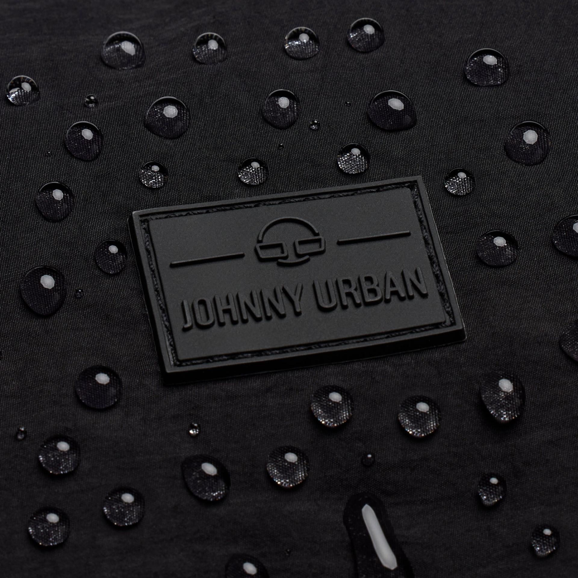 Johnny Urban Kaia Small Half Moon Bag Schwarz