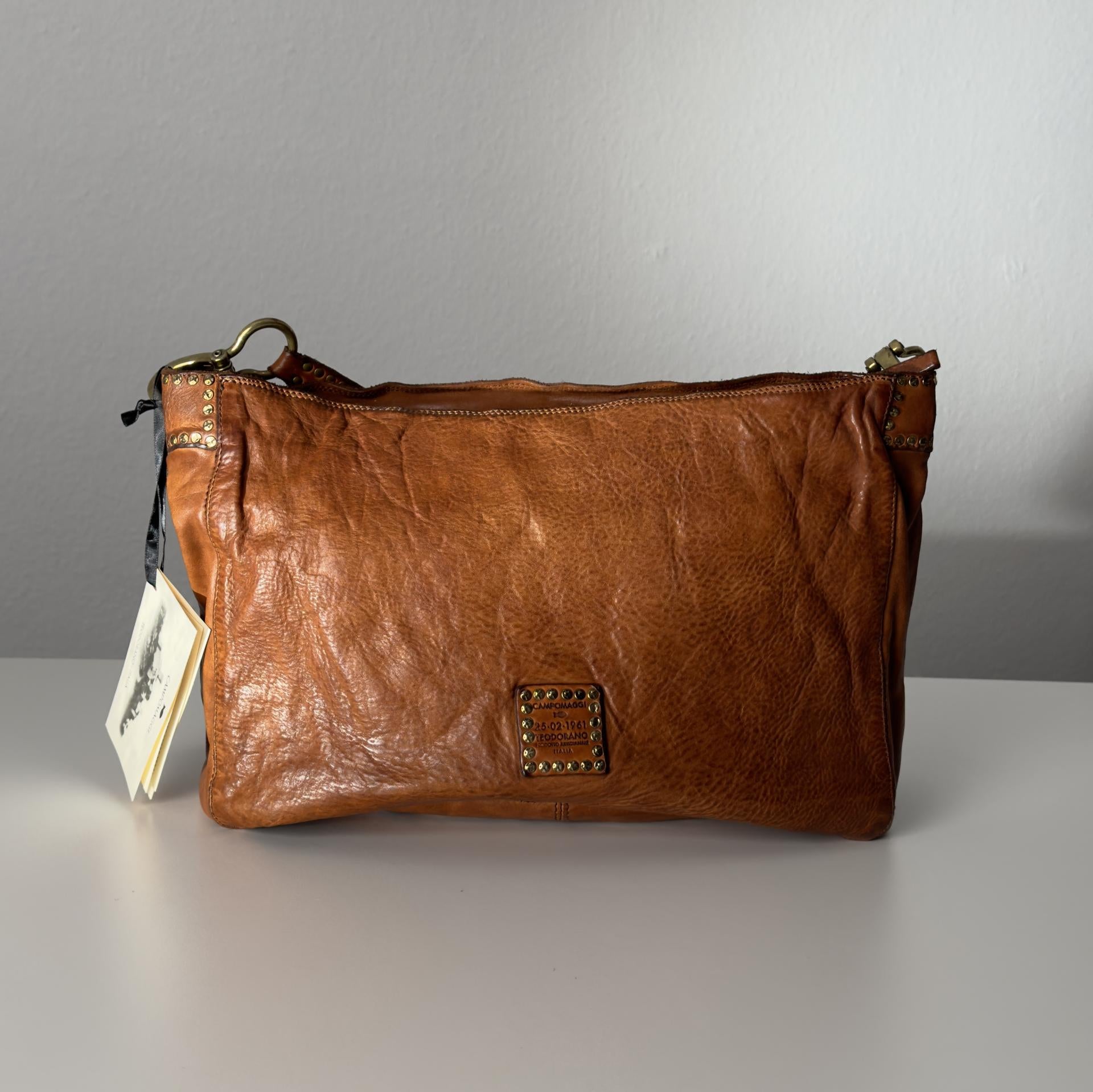 Campomaggi Shoulder Bag Horizontal Large - Farbe: Cognac