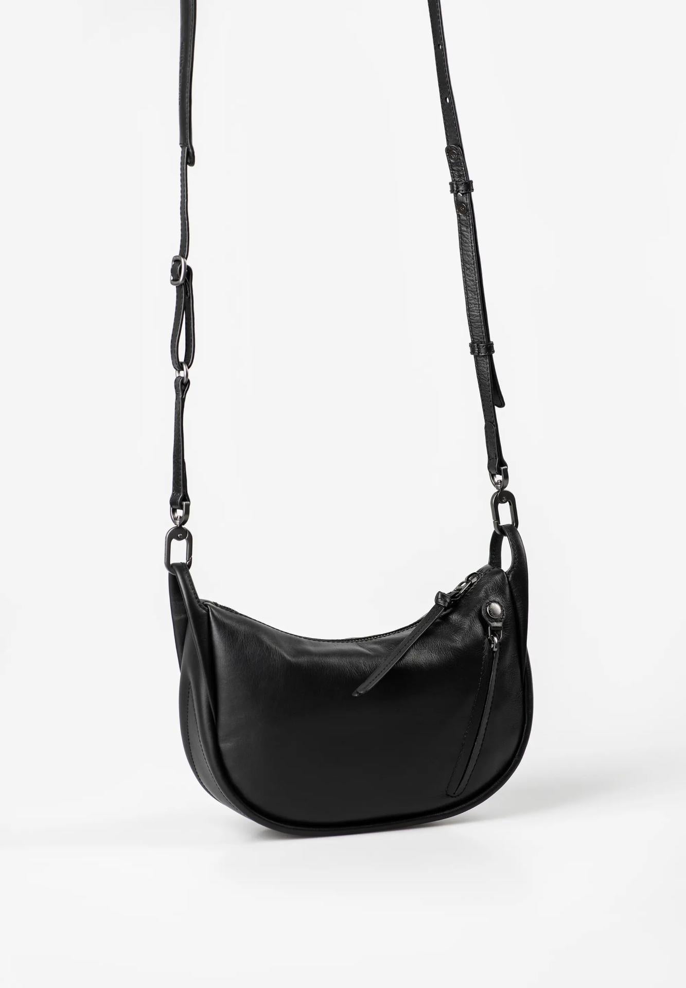 aunts and uncles FAWN JET BLACK -Halfmoon Bag Tasche Rindleder