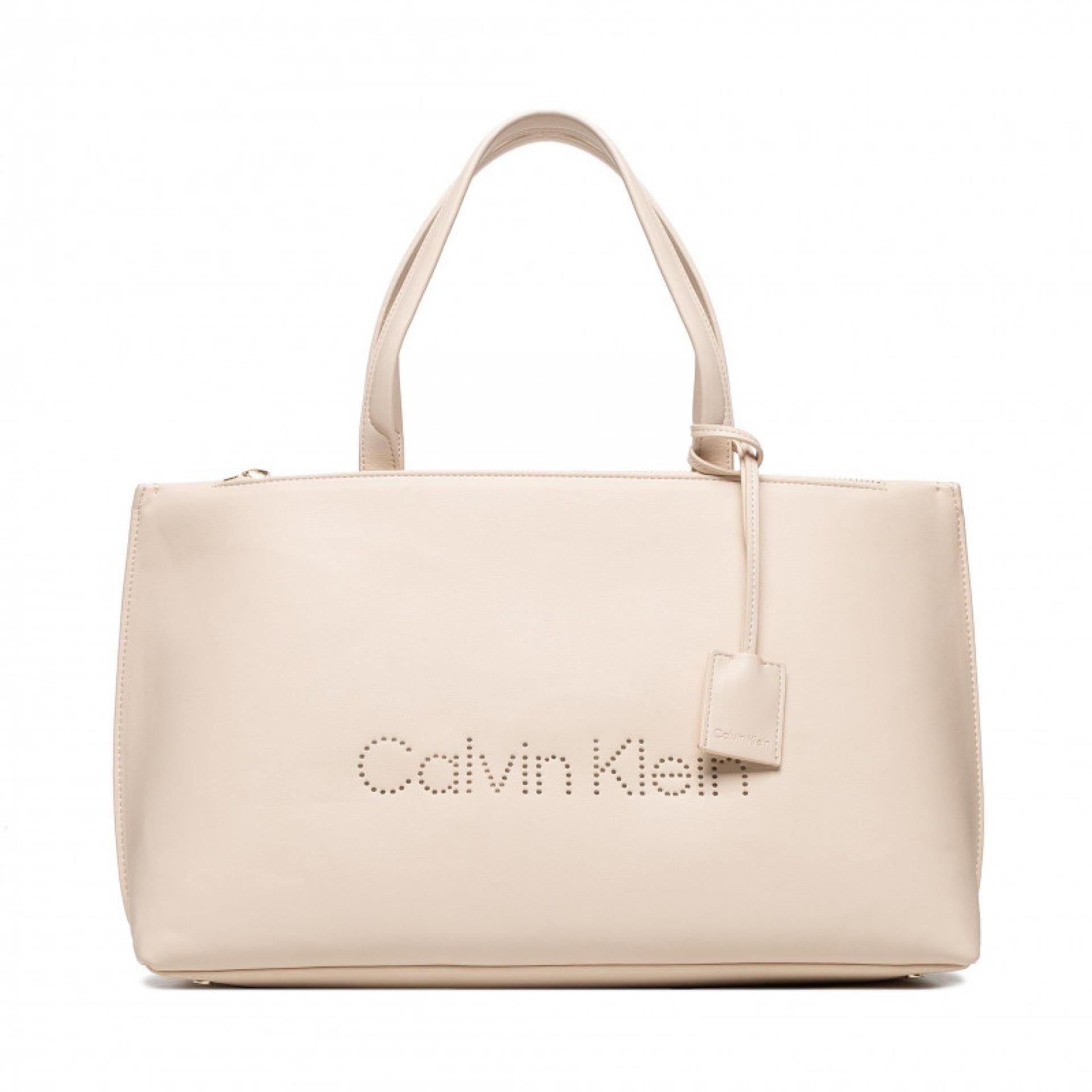 Calvin Klein Must Shopper sand